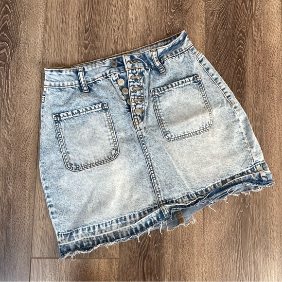 SO Dresses & Skirts - So Light Acid Wash Denim Skirt 9